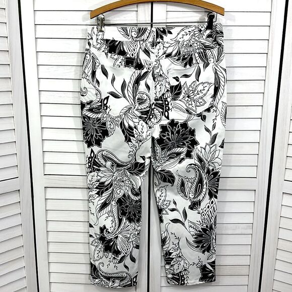 Chico's Sateen Pants Size 3 (16) Girlfriend Cropped Floral NWT - Picture 7 of 15